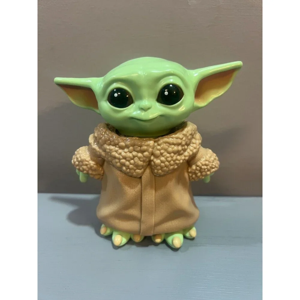 Bop It Star Wars Mandalorian The Child Grogu Baby Yoda Figure Game